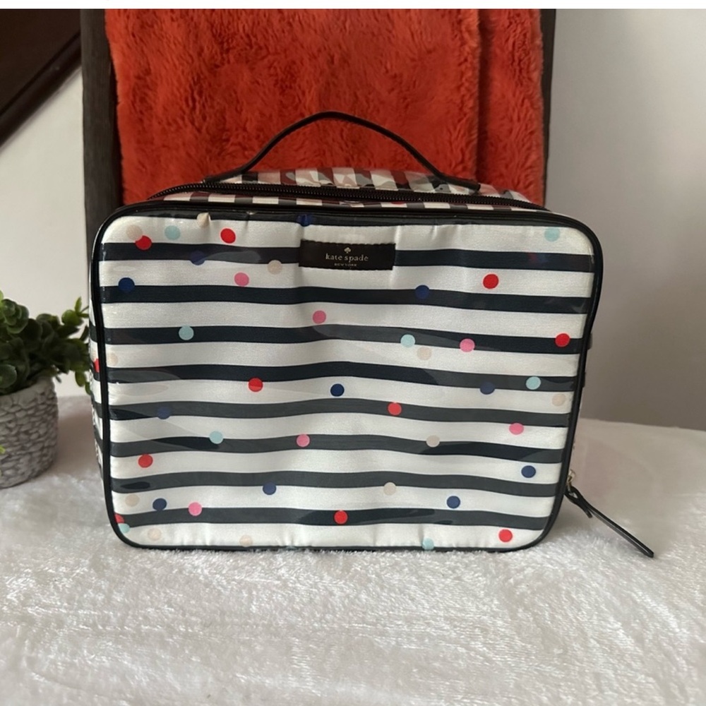Kate Spade Brook Place Confetti Dot
Multi Martie